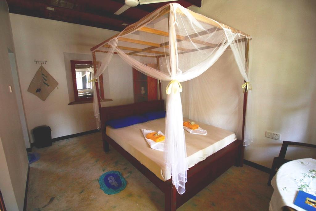 Wine Tree Garden Guesthouse Mirissa Dış mekan fotoğraf